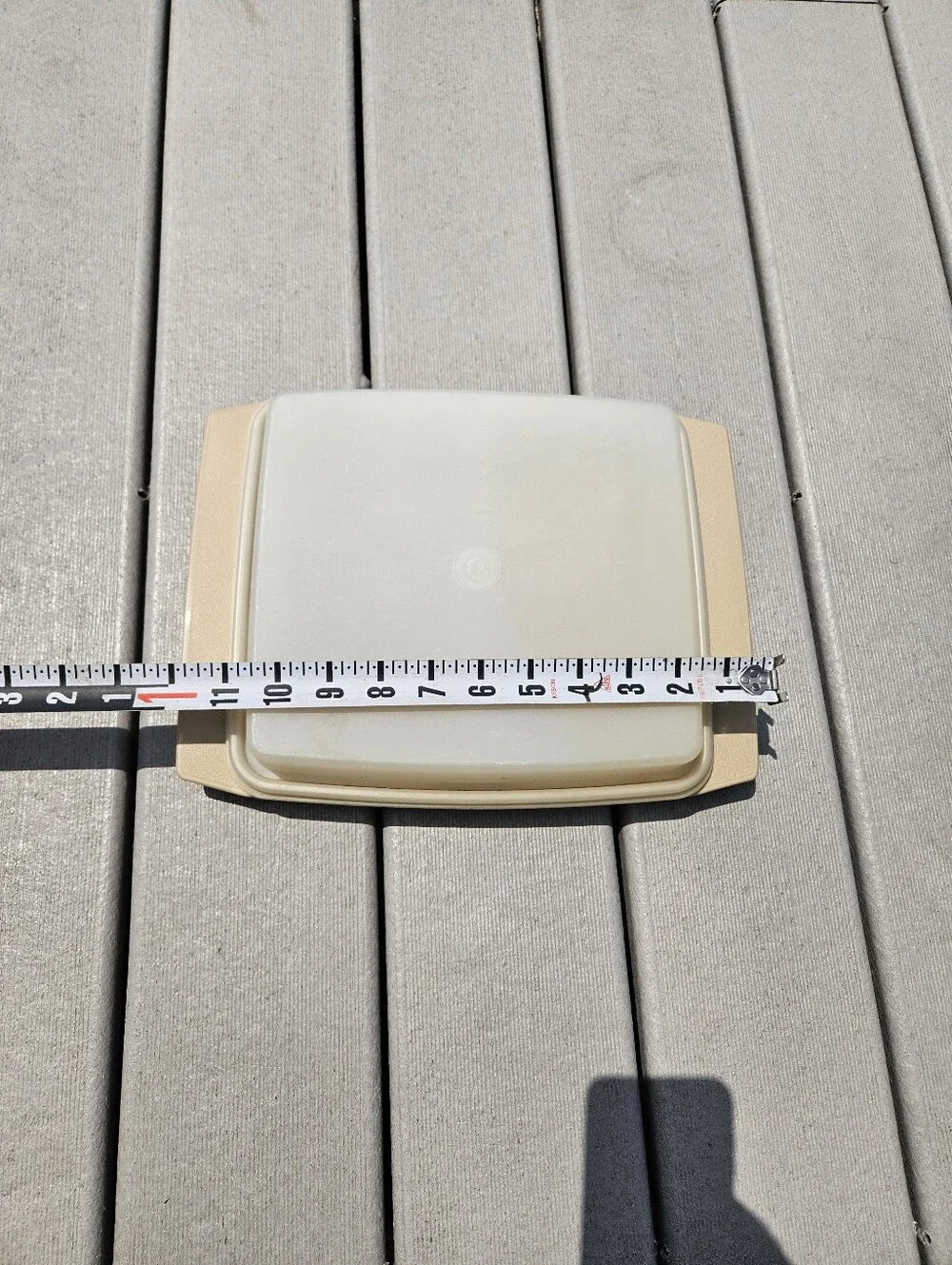 Vtg Tupperware 723 Deviled Egg Taker Carrier Replacement Part Tan Almond No Tray